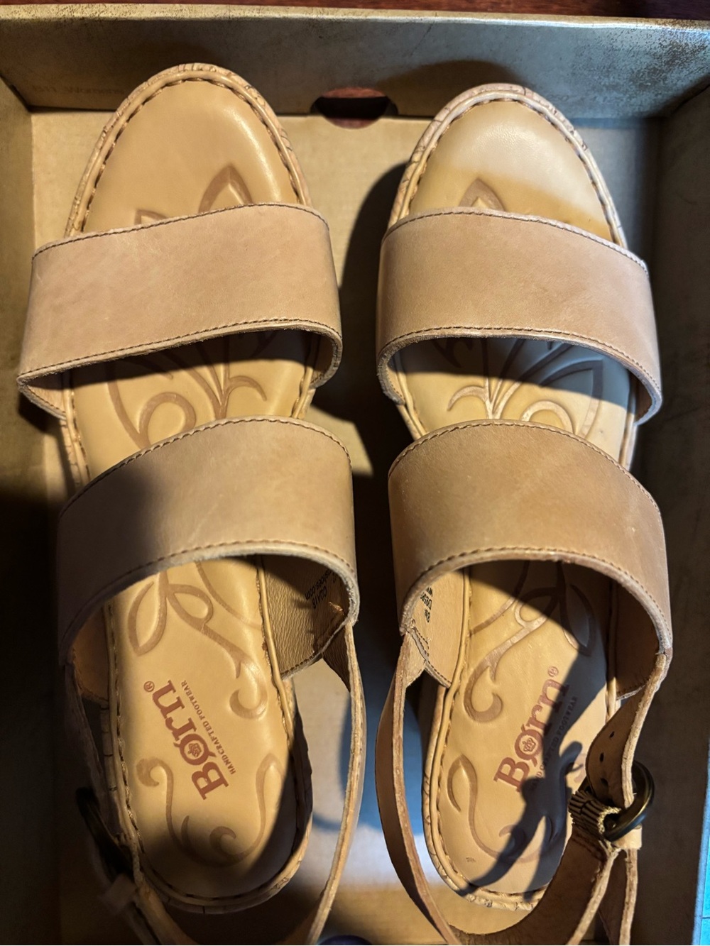 Born Metzger natural women’s size 8 leather sandal shoes, bnib